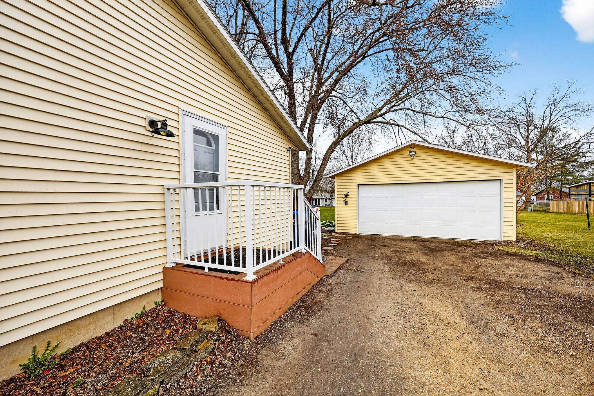 209 Midvale Drive Marshall, WI 53559 - Photo 43 of 53