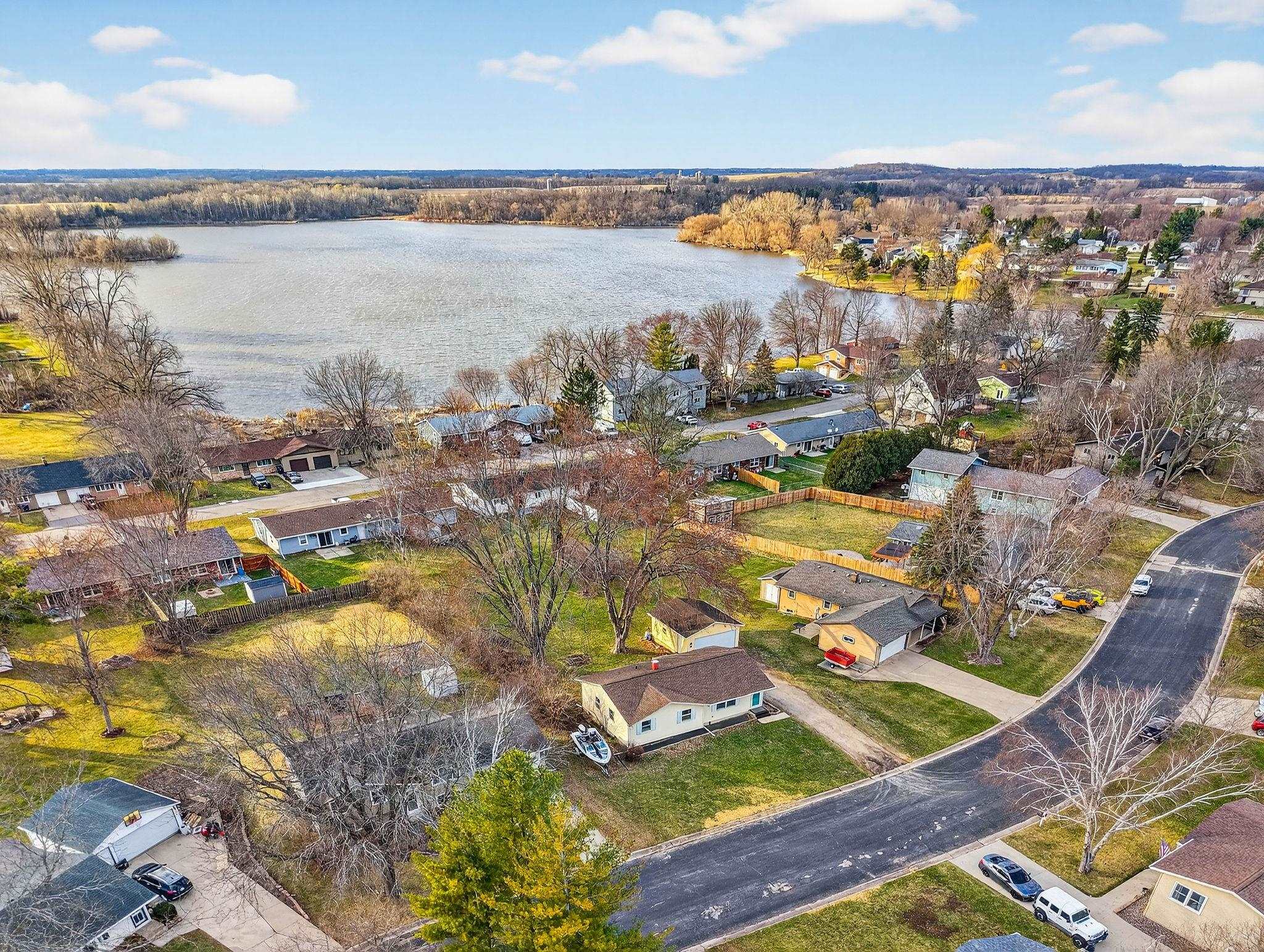 209 Midvale Drive Marshall, WI 53559 - Photo 45 of 53