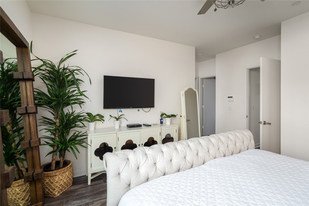 129 Tribeca Way Costa Mesa, CA 92627 - Photo 13 of 24