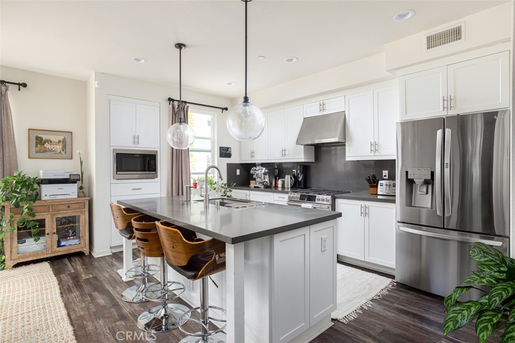 129 Tribeca Way Costa Mesa, CA 92627 - Photo 4 of 24