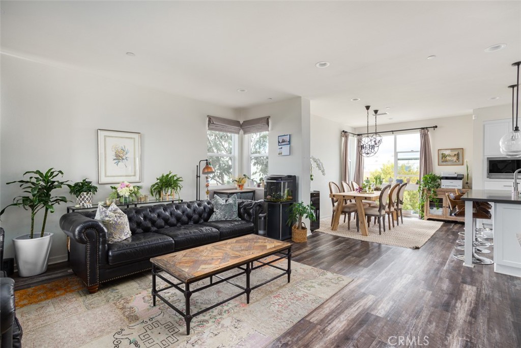 129 Tribeca Way Costa Mesa, CA 92627 - Photo 9 of 24