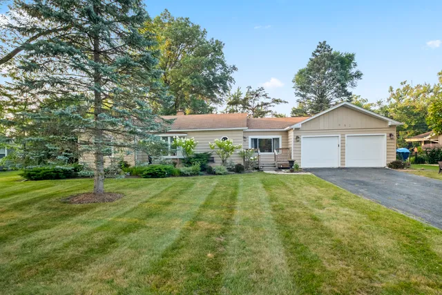 $3,500 | 3952 Oak Avenue, Northbrook, IL 60062