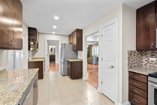 $3,500 | 3952 Oak Avenue, Northbrook, IL 60062