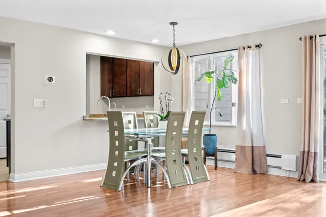 $3,500 | 3952 Oak Avenue, Northbrook, IL 60062