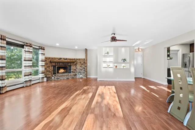 $3,500 | 3952 Oak Avenue, Northbrook, IL 60062