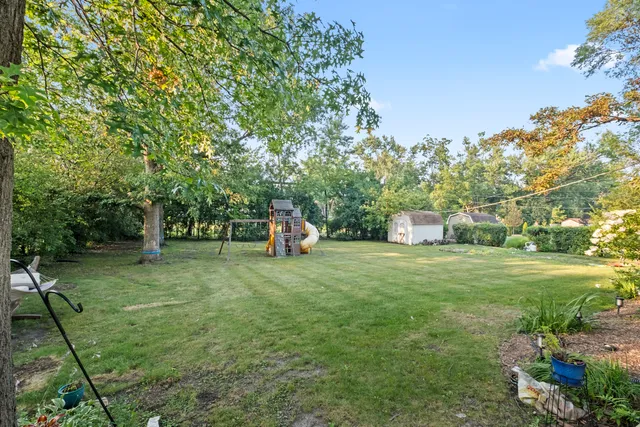 $3,500 | 3952 Oak Avenue, Northbrook, IL 60062