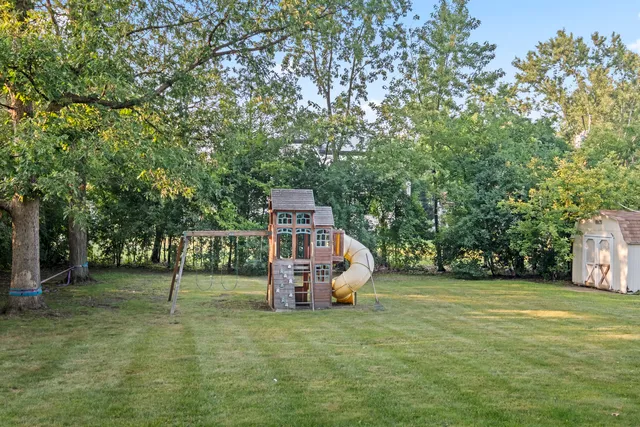 $3,500 | 3952 Oak Avenue, Northbrook, IL 60062