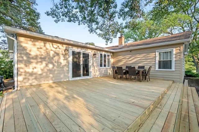 $3,500 | 3952 Oak Avenue, Northbrook, IL 60062