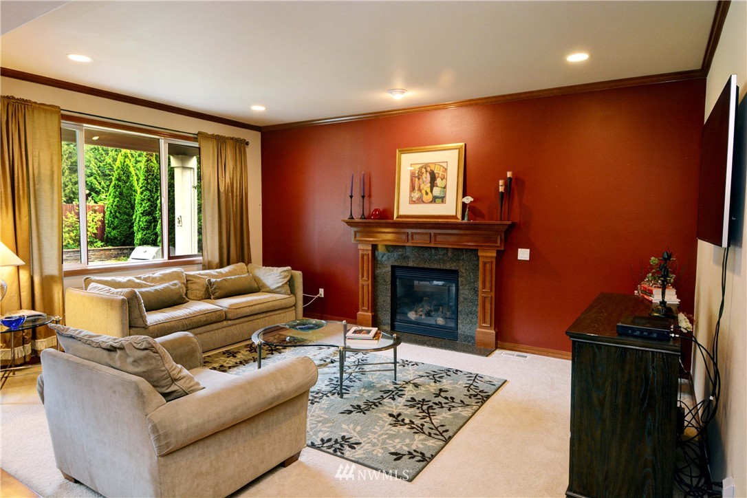 21407 42 Avenue Southeast Bothell, WA 98021 - Photo 11 of 25