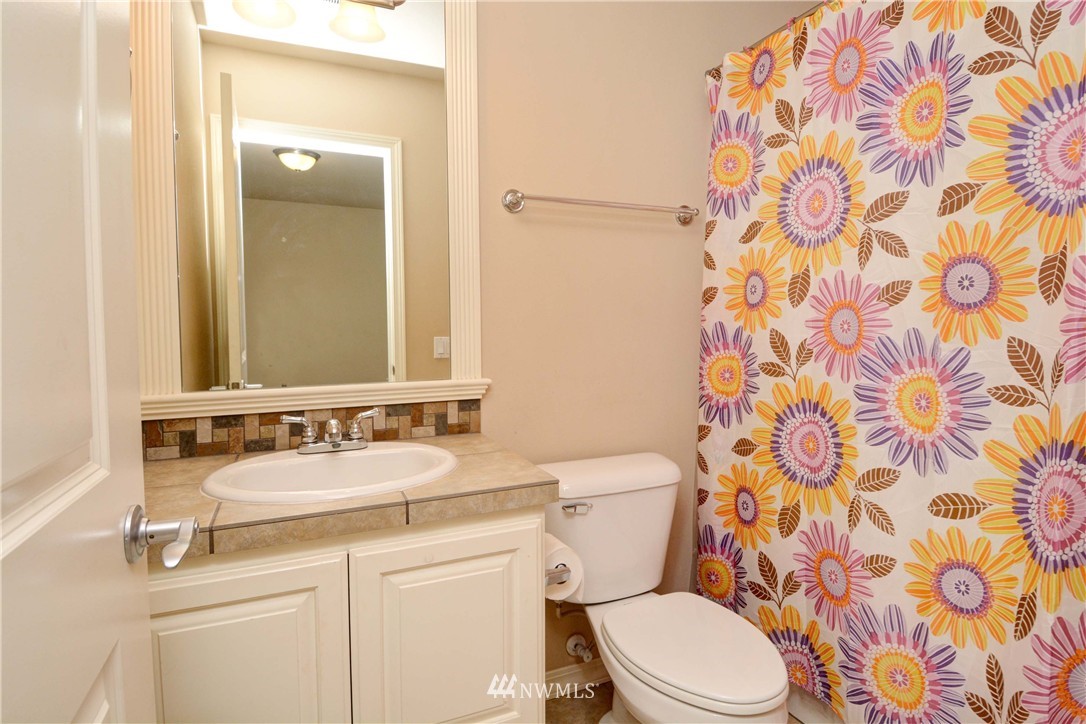 21407 42 Avenue Southeast Bothell, WA 98021 - Photo 19 of 25