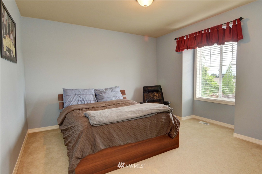 21407 42 Avenue Southeast Bothell, WA 98021 - Photo 21 of 25
