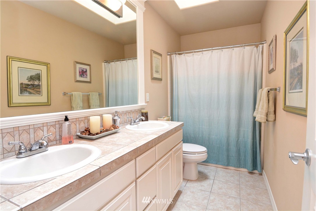 21407 42 Avenue Southeast Bothell, WA 98021 - Photo 22 of 25