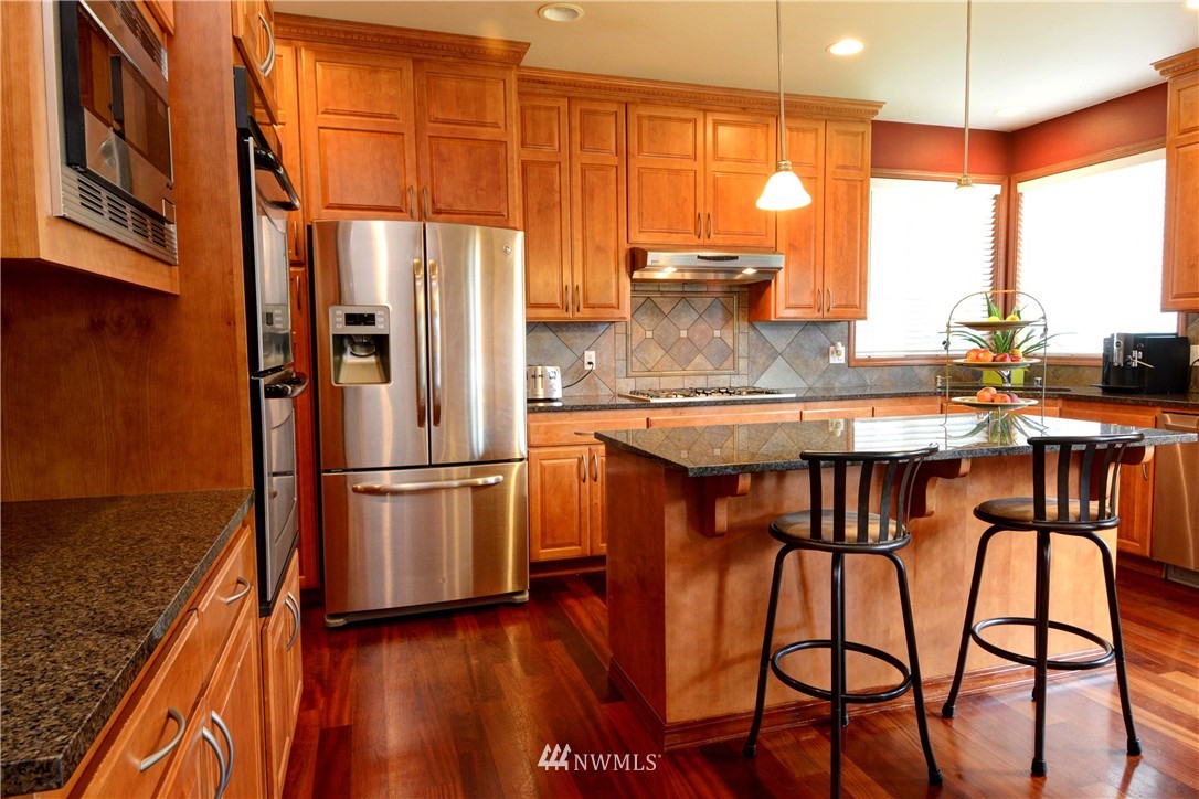 21407 42 Avenue Southeast Bothell, WA 98021 - Photo 9 of 25