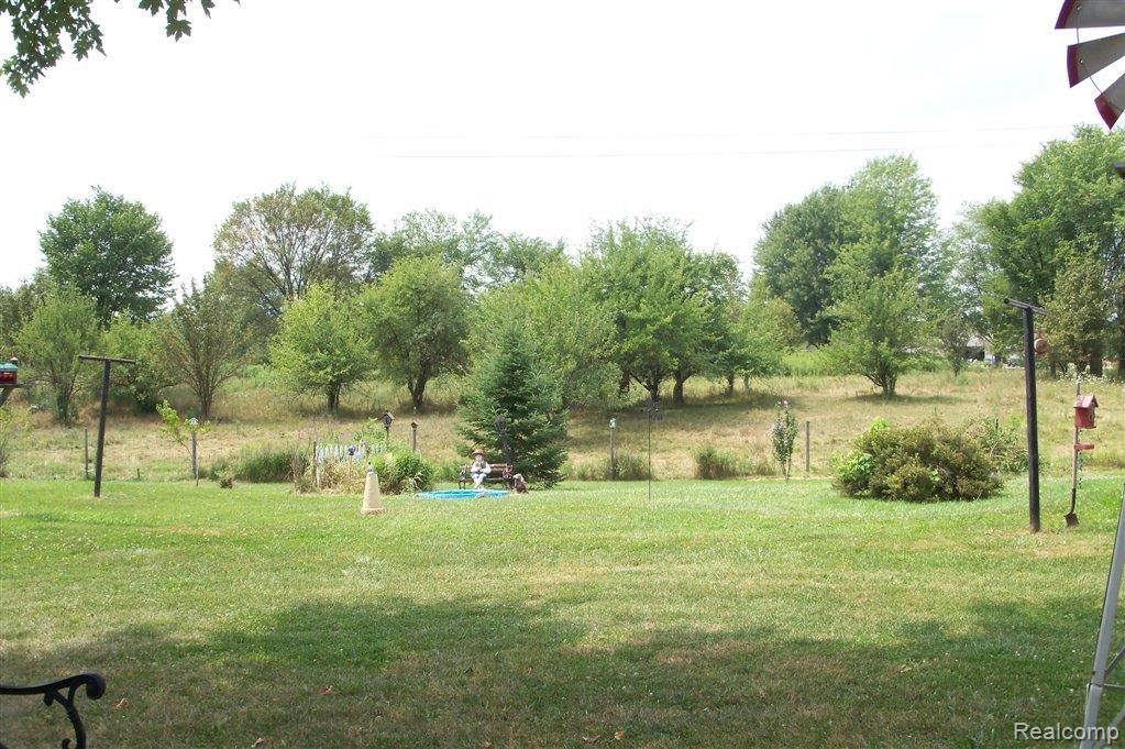 9033 Division Road Casco, MI 48064 - Photo 2 of 6 100_0297.JPG
