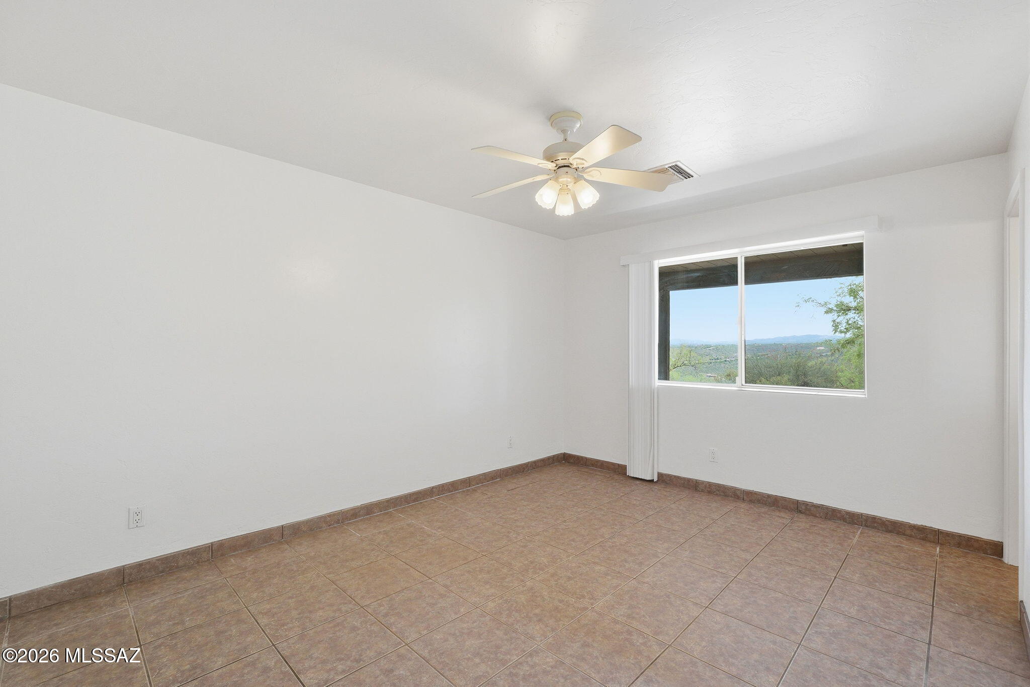 1462 Circulo Sombrero Rio Rico, AZ 85648 - Photo 28 of 50 Plenty room for a King sized bed. Plus a view!