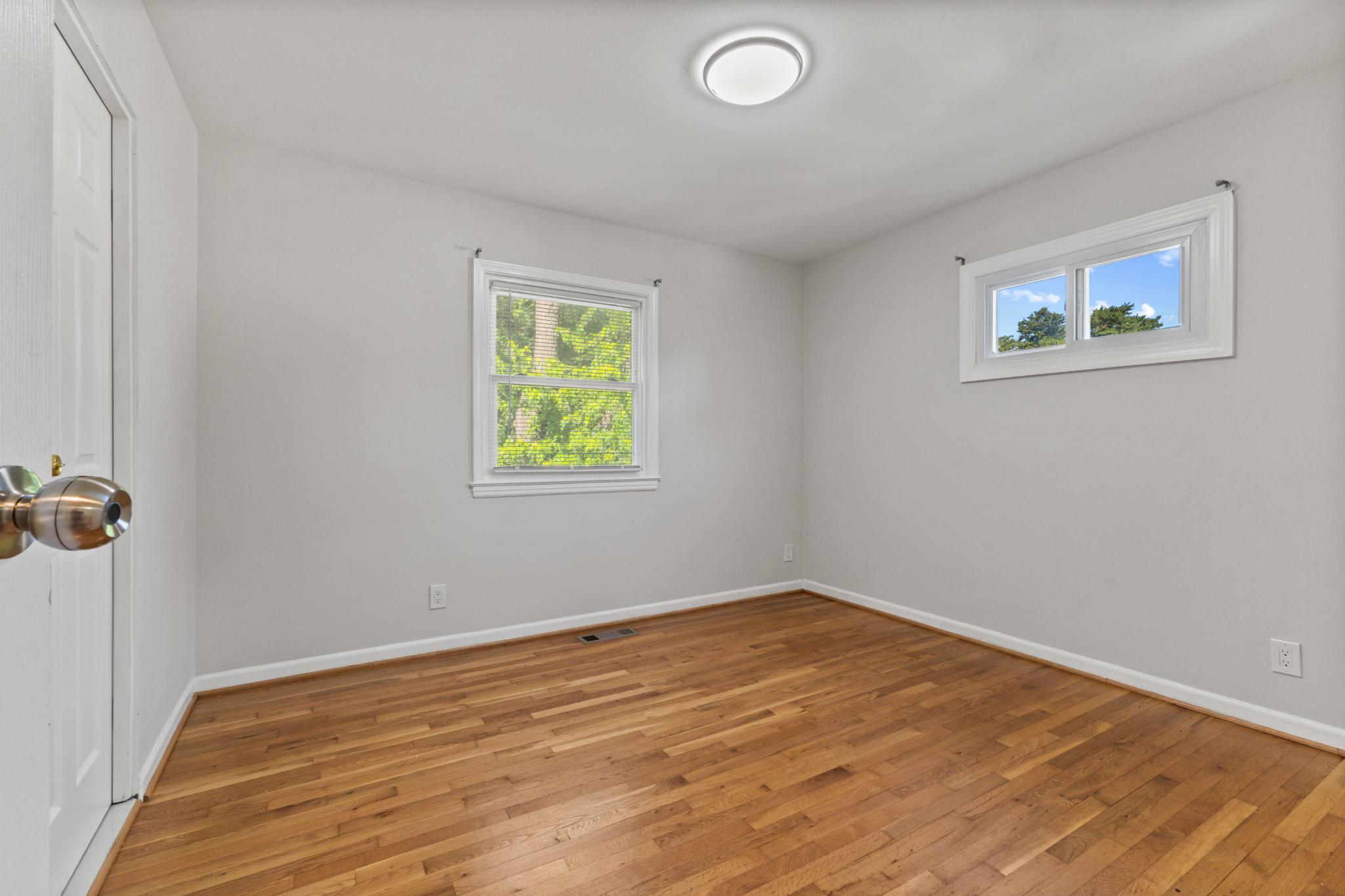 403 West Poplar Road Sterling, VA 20164 - Photo 9 of 25 Bright room with natural light.