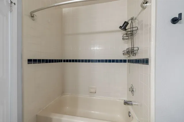 $2,400 | 805 Sabinas Court, Georgetown, TX 78628