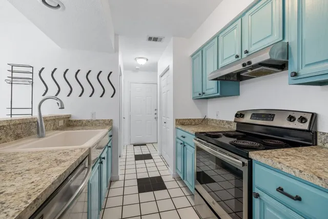 $2,400 | 805 Sabinas Court, Georgetown, TX 78628