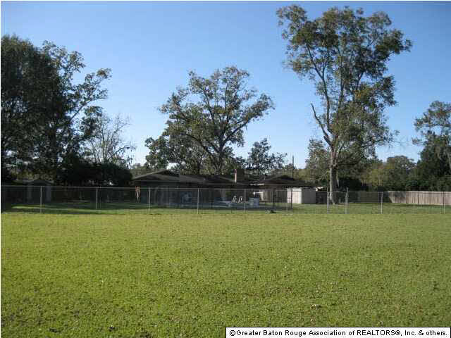 14072 Roddy Road Gonzales, LA 70737 - Photo 4 of 9 Gallery Image 4