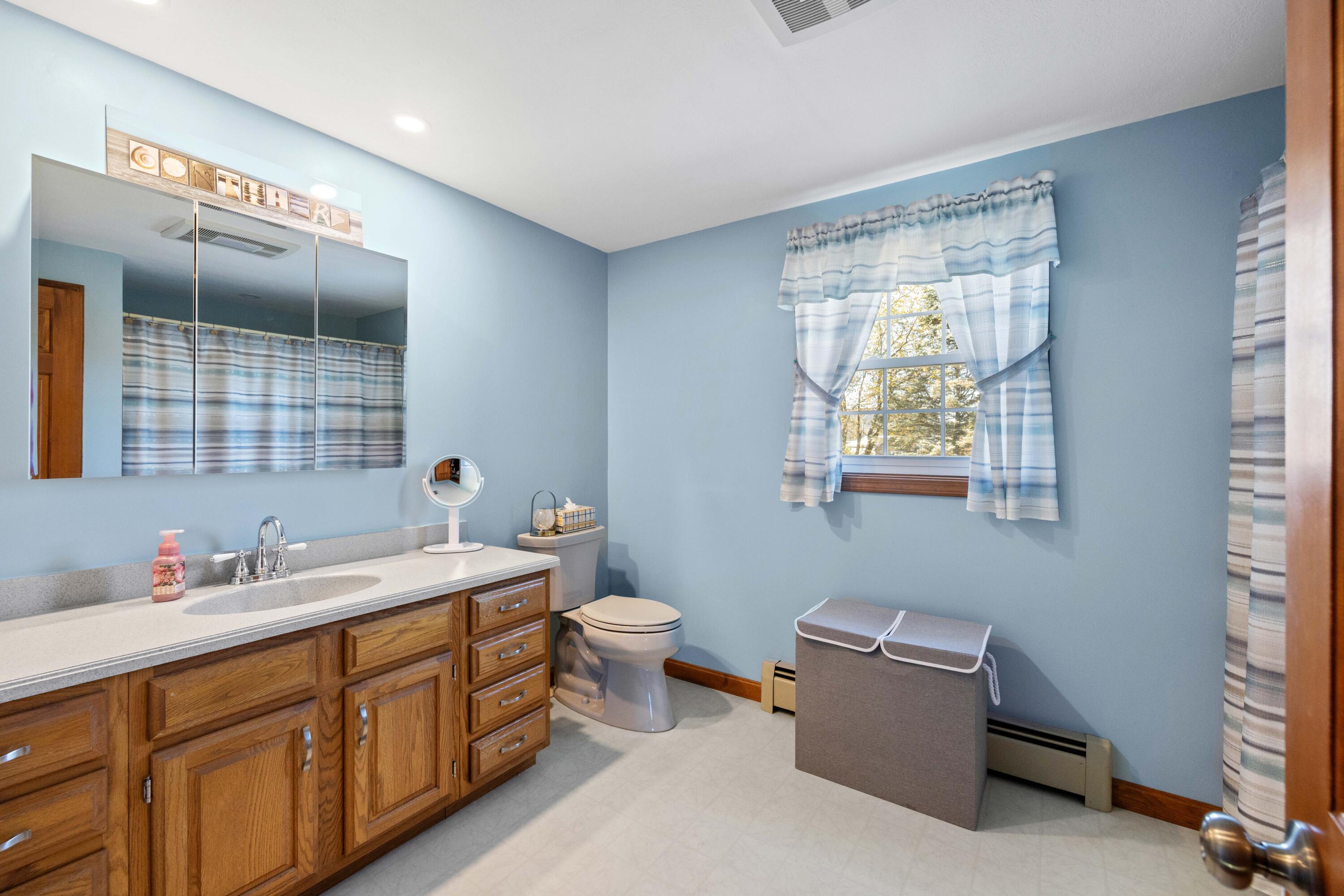 8 Indian Ridge Drive Biddeford, ME 04005 - Photo 27 of 47 Full Bath