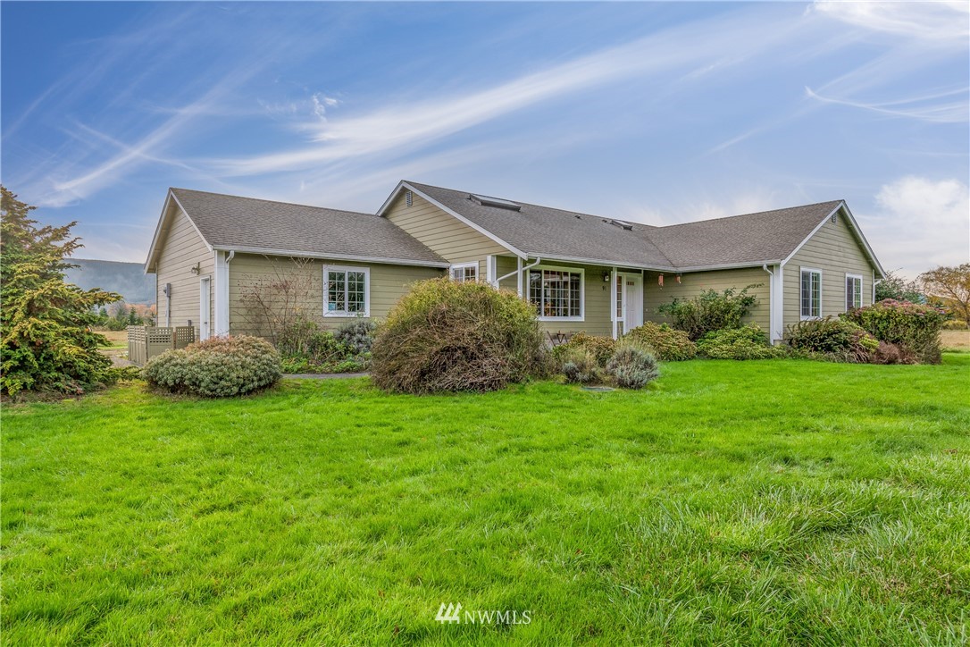91 South Welcome Slough Road Cathlamet, WA 98612 - Photo 1 of 36 Gallery Image 1