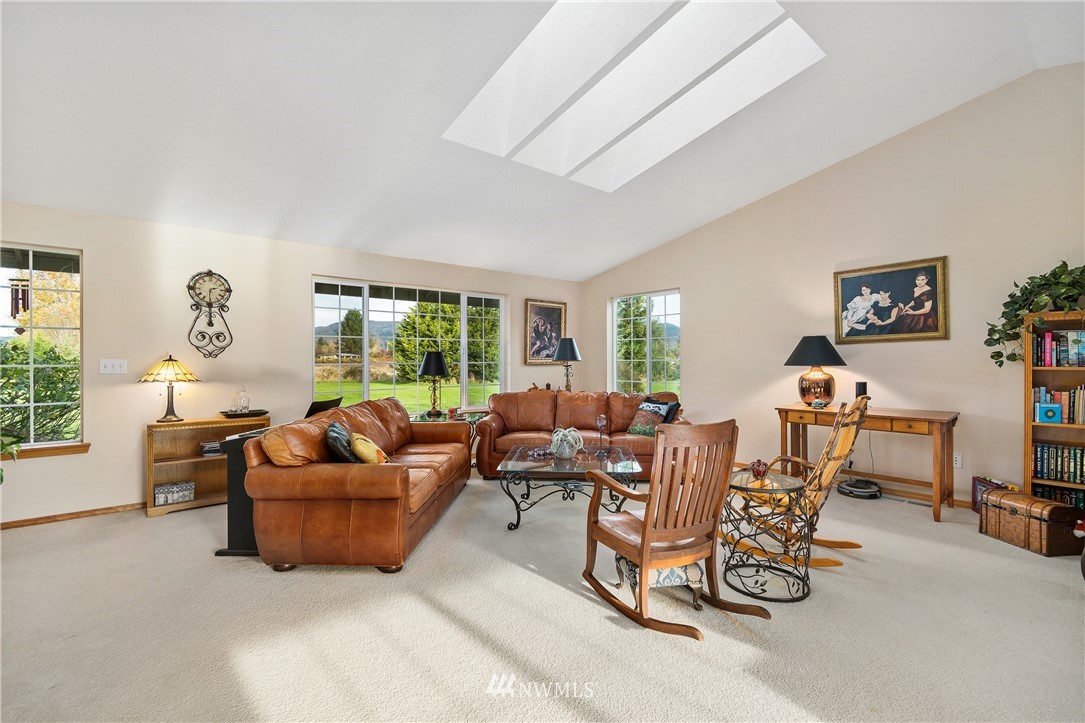 91 South Welcome Slough Road Cathlamet, WA 98612 - Photo 2 of 36 Gallery Image 2