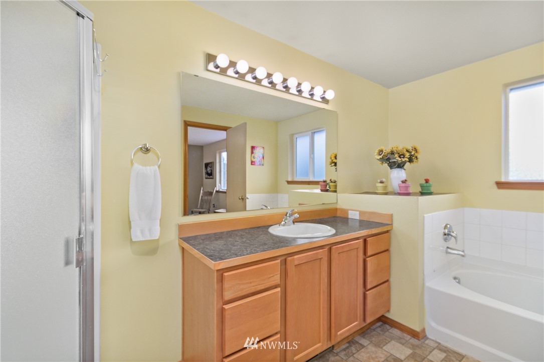91 South Welcome Slough Road Cathlamet, WA 98612 - Photo 18 of 36 Gallery Image 18
