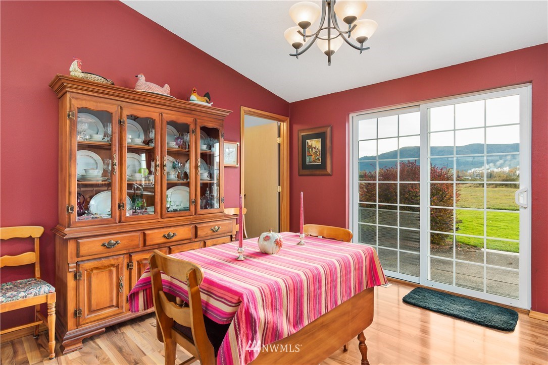 91 South Welcome Slough Road Cathlamet, WA 98612 - Photo 4 of 36 Gallery Image 4