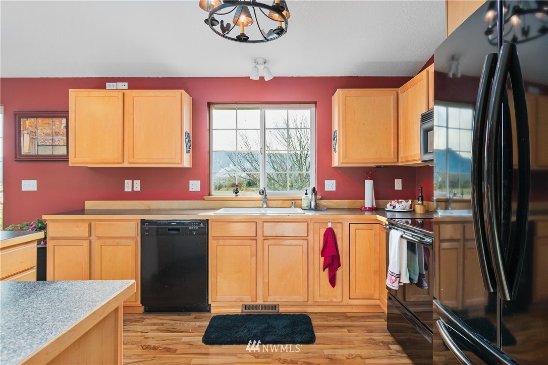 91 South Welcome Slough Road Cathlamet, WA 98612 - Photo 7 of 36 Gallery Image 7