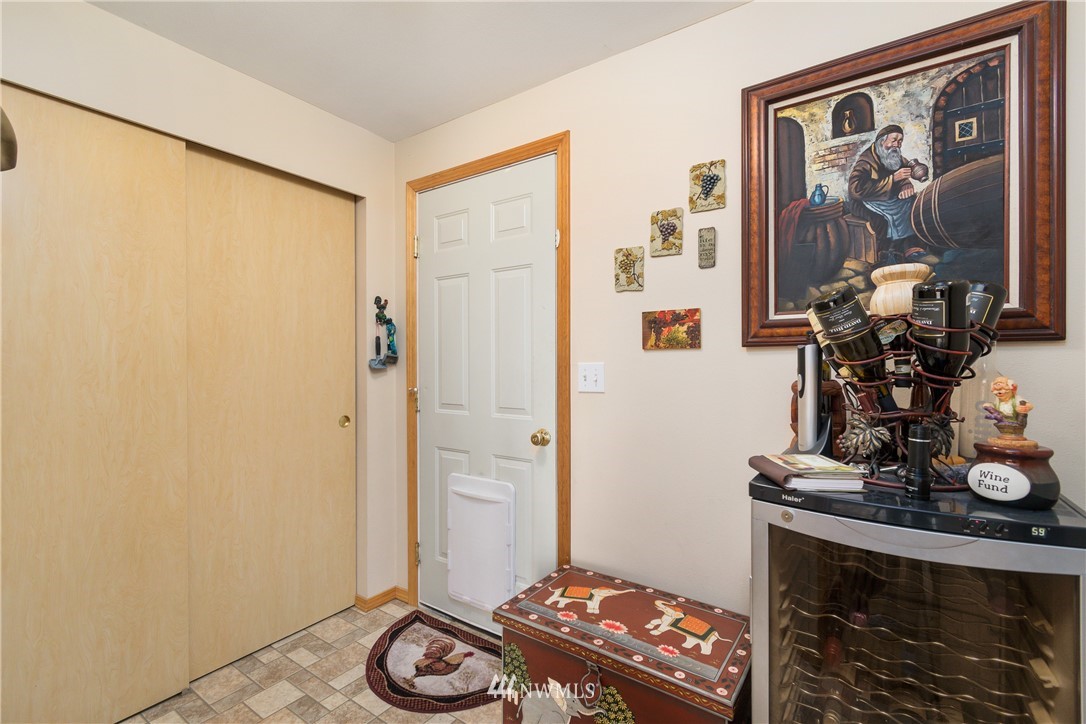 91 South Welcome Slough Road Cathlamet, WA 98612 - Photo 9 of 36 Gallery Image 9