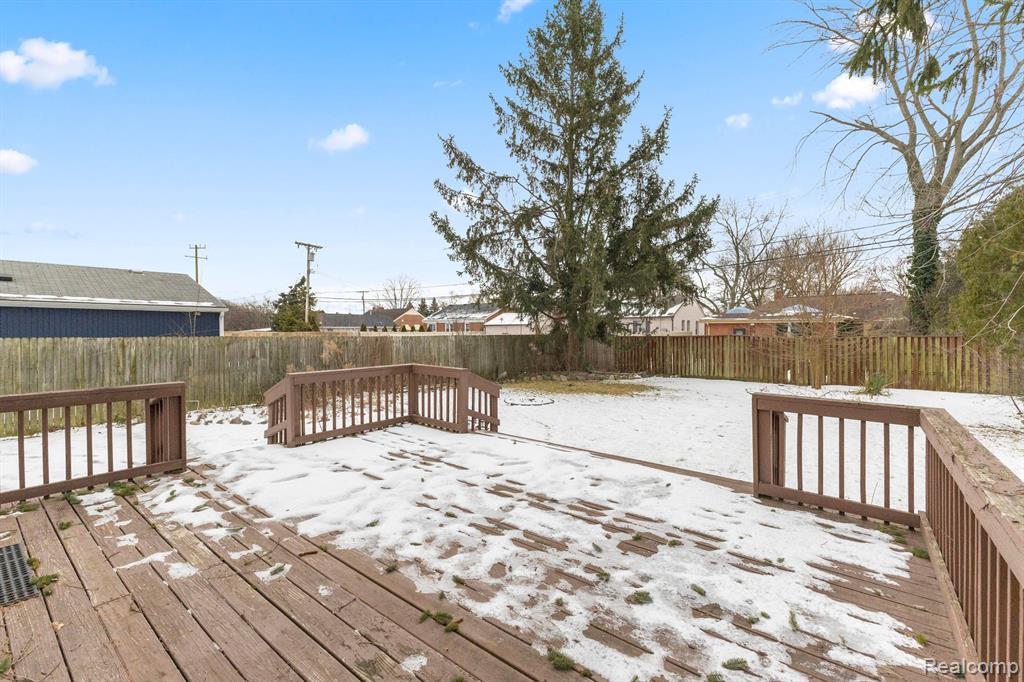 4255 Samoset Road Royal Oak, MI 48073 - Photo 37 of 38