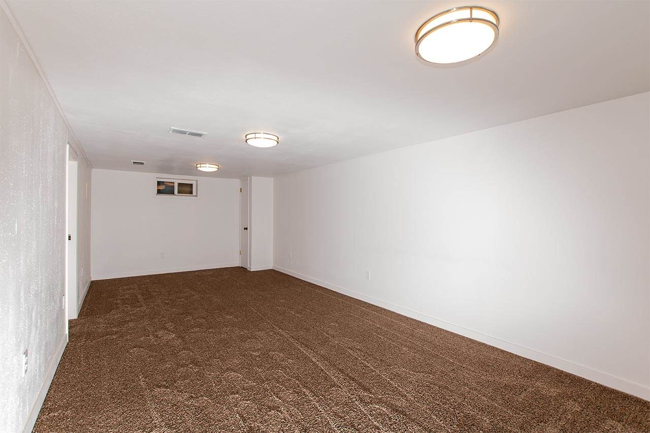 4424 North Best Road Spokane Valley, WA 99216 - Photo 14 of 20