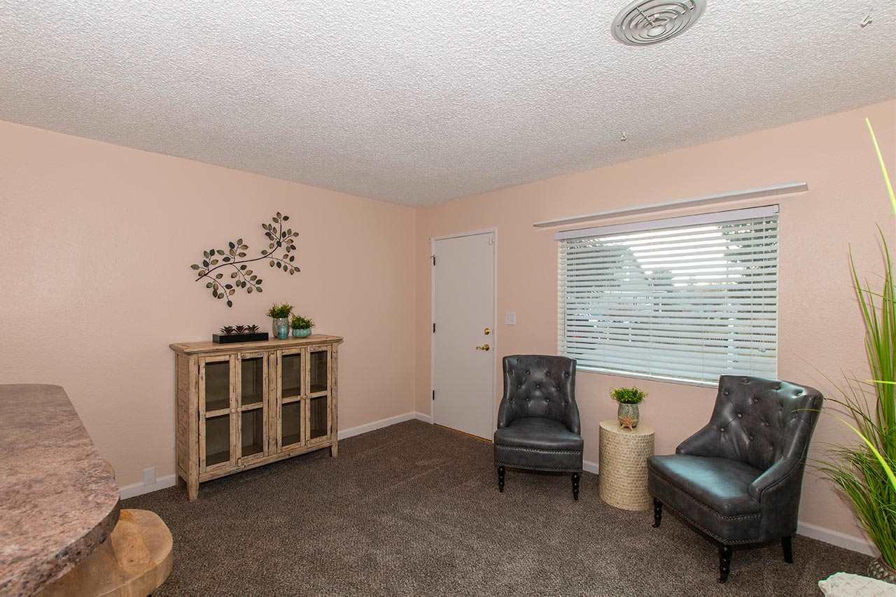 4424 North Best Road Spokane Valley, WA 99216 - Photo 3 of 20