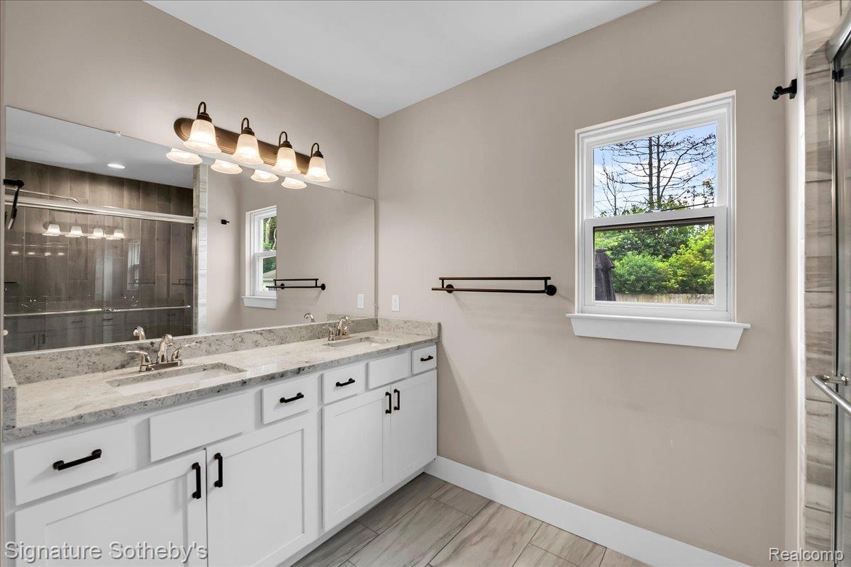 3210 Harvard Road Royal Oak, MI 48073 - Photo 11 of 21 15-3210 Harvard Rd-15.jpg