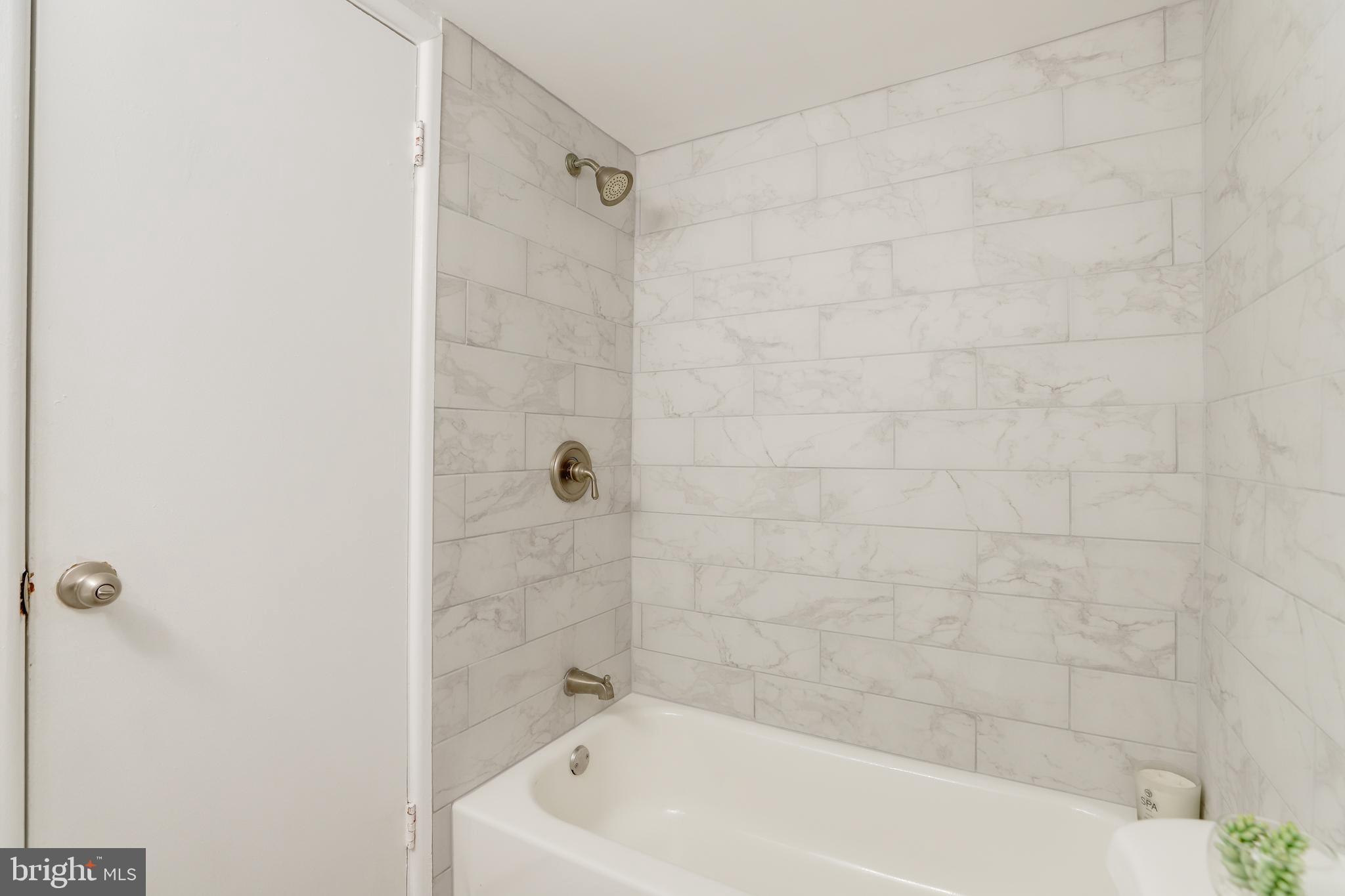 2901 Charing Cross Road, Unit 13 Falls Church, VA 22042 - Photo 21 of 33