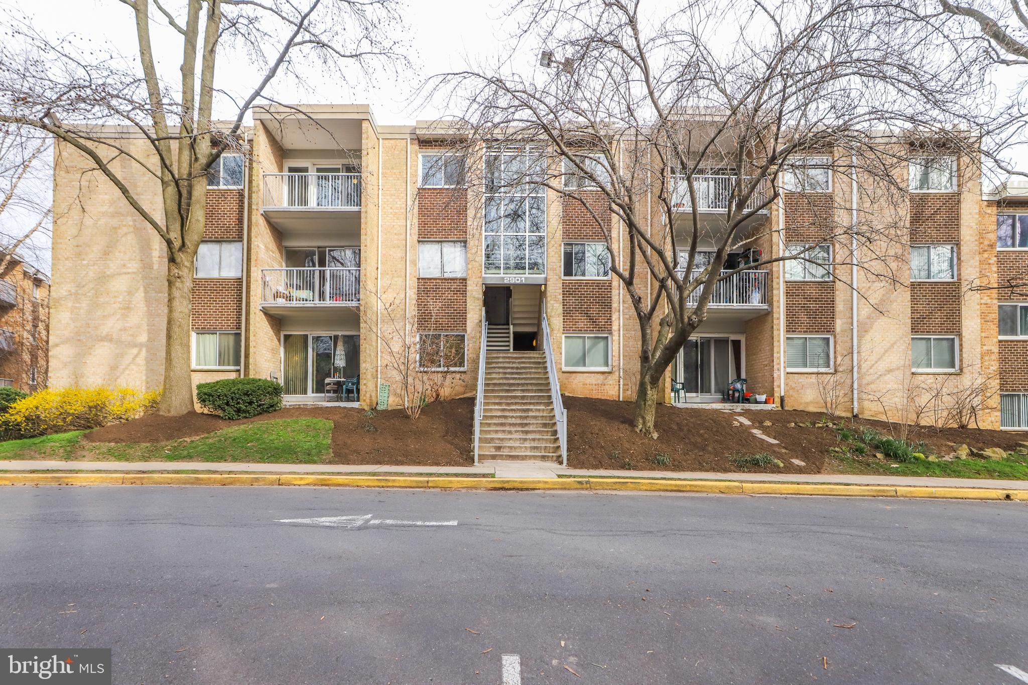 2901 Charing Cross Road, Unit 13 Falls Church, VA 22042 - Photo 29 of 33
