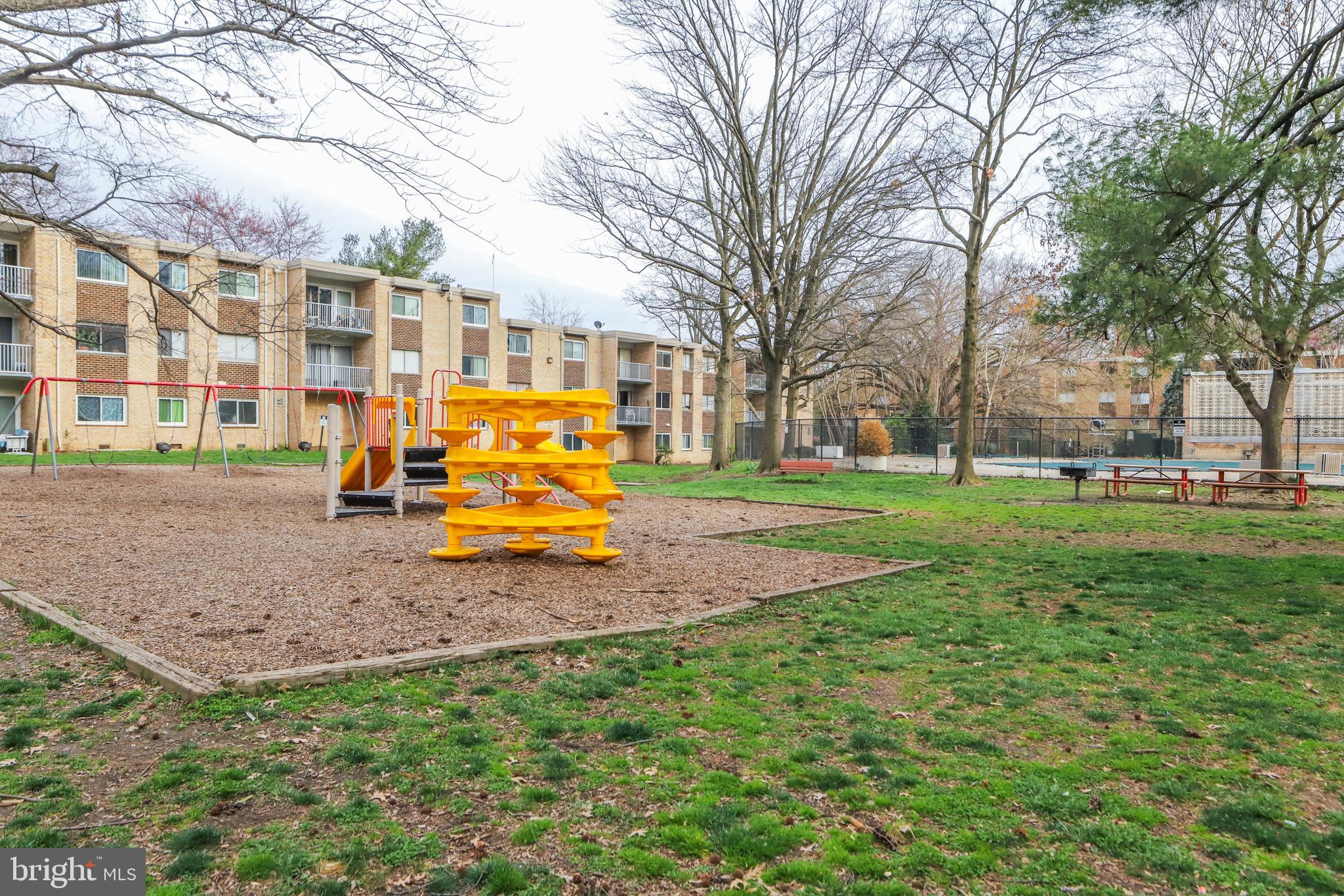 2901 Charing Cross Road, Unit 13 Falls Church, VA 22042 - Photo 31 of 33