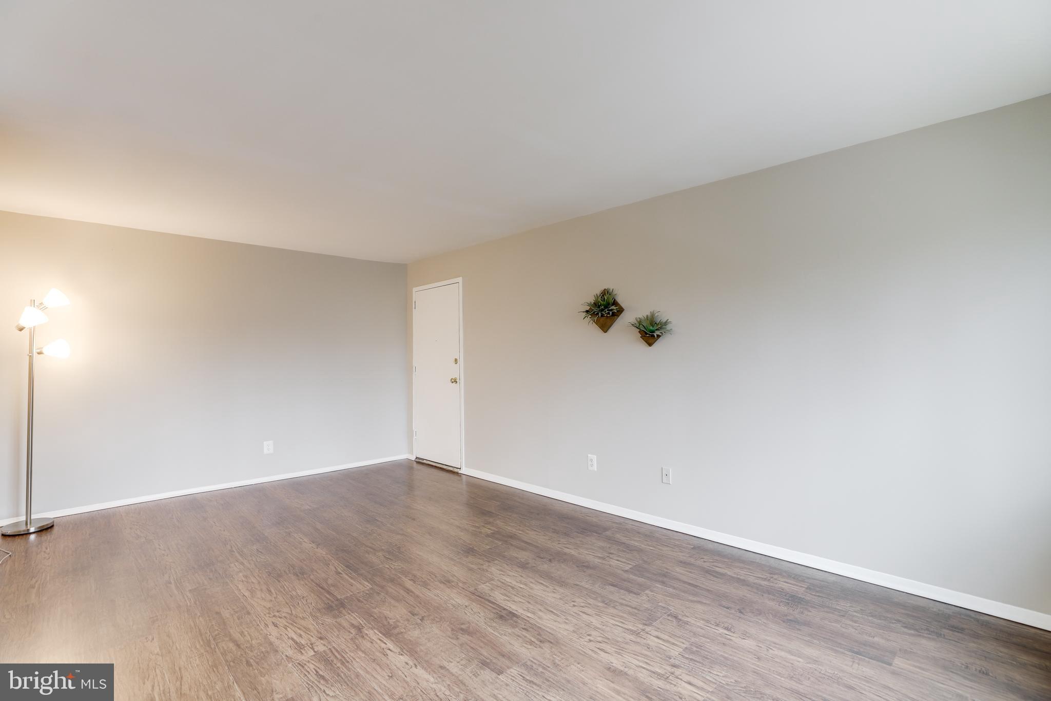 2901 Charing Cross Road, Unit 13 Falls Church, VA 22042 - Photo 5 of 33