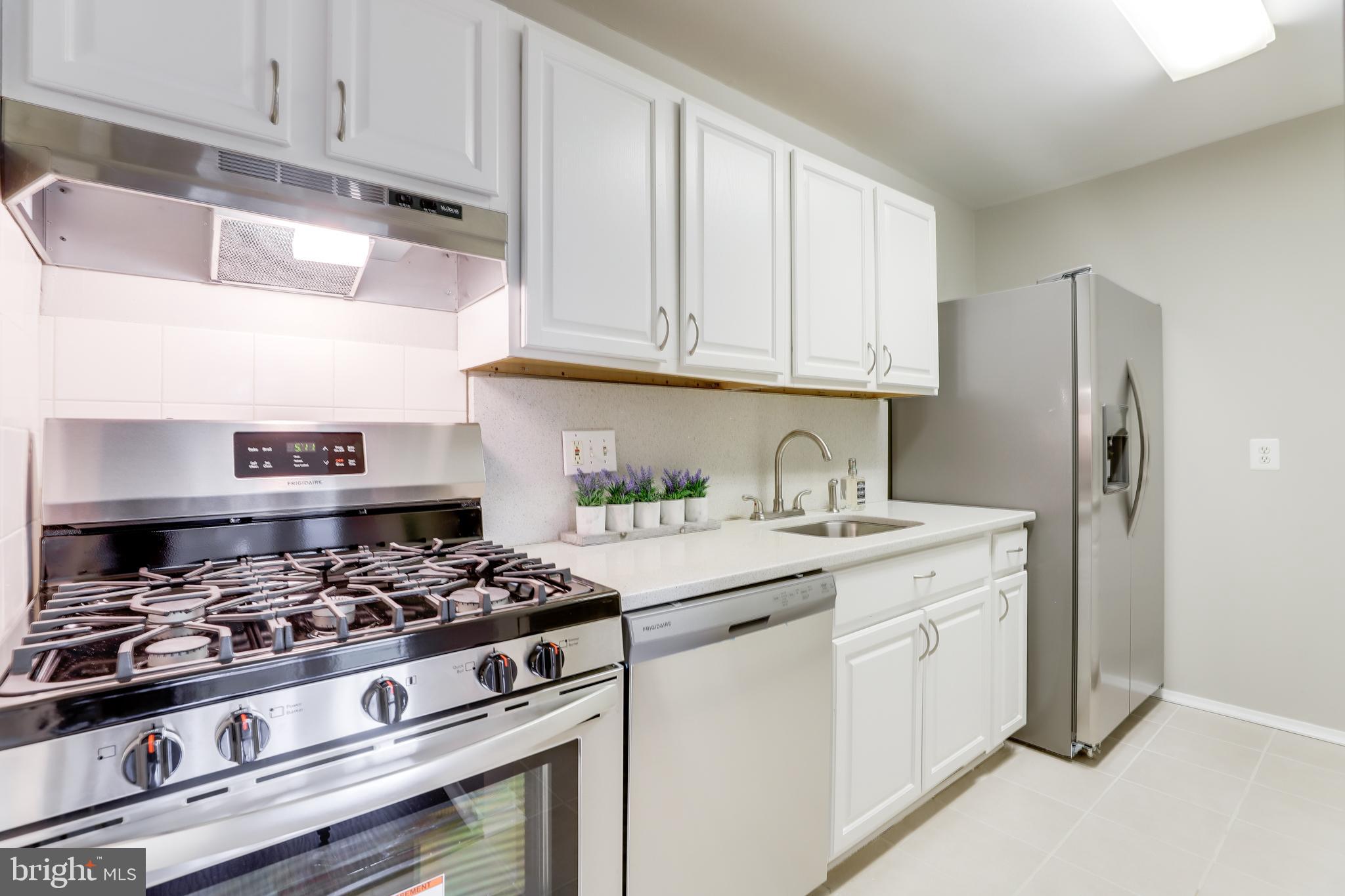 2901 Charing Cross Road, Unit 13 Falls Church, VA 22042 - Photo 9 of 33