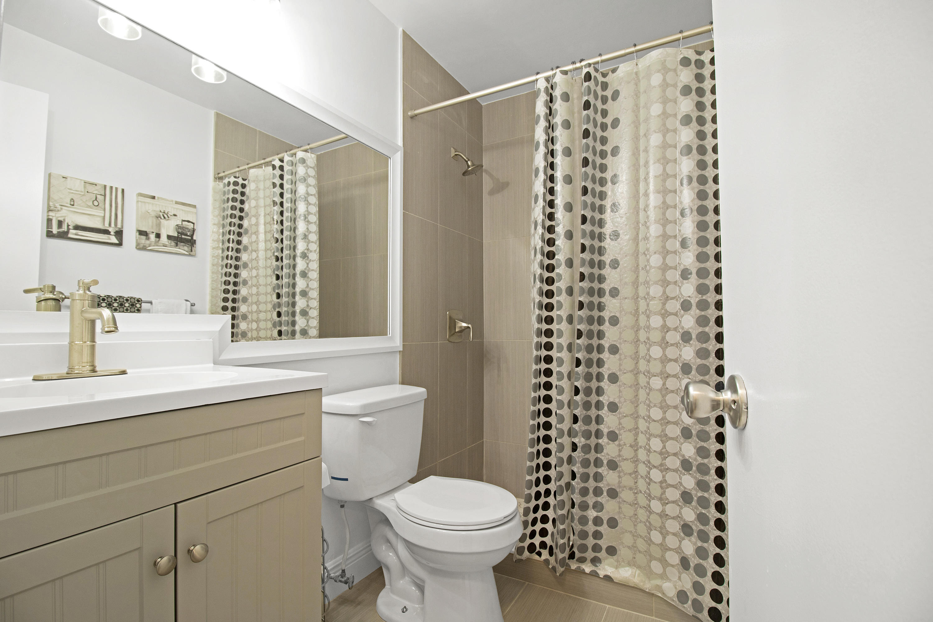 6820 Via Regina Boca Raton, FL 33433 - Photo 30 of 56 IMG_6110