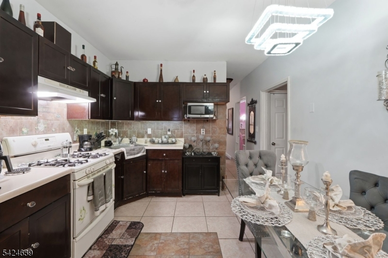 521 Maple Avenue Elizabeth, NJ 07202 - Photo 11 of 41