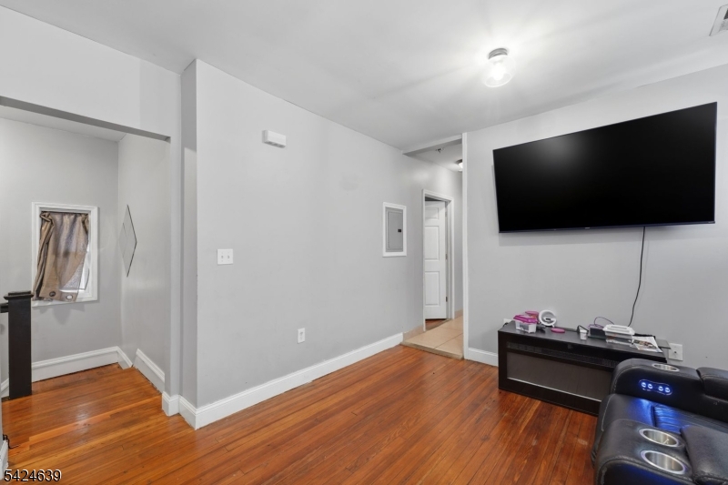 521 Maple Avenue Elizabeth, NJ 07202 - Photo 28 of 41