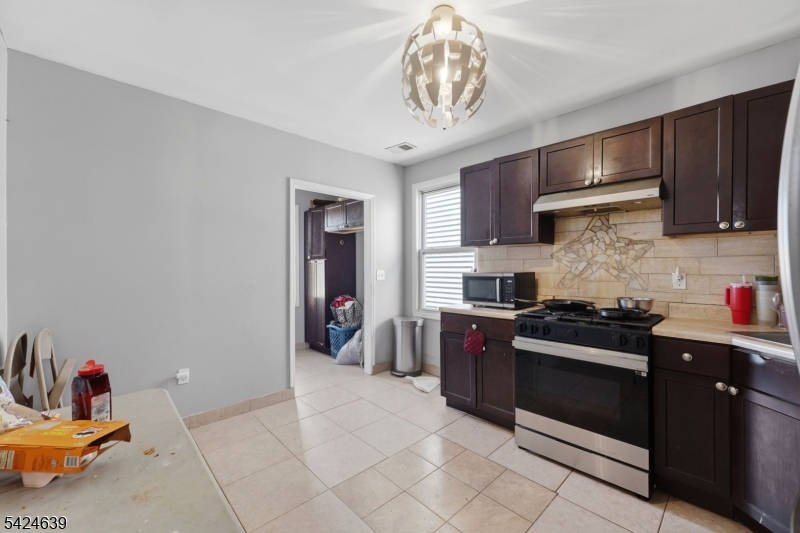 521 Maple Avenue Elizabeth, NJ 07202 - Photo 30 of 41