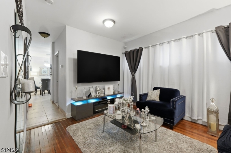 521 Maple Avenue Elizabeth, NJ 07202 - Photo 6 of 41