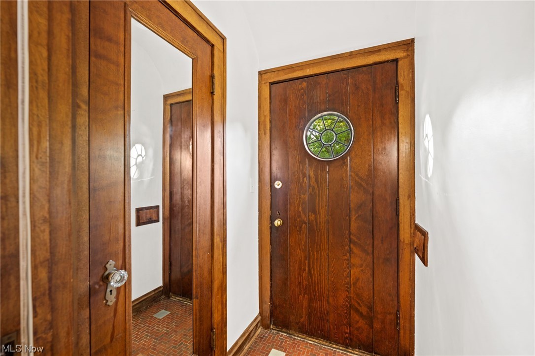 3962 Orchard Road Cleveland Heights, OH 44121 - Photo 5 of 35 Foyer with dark tile floors