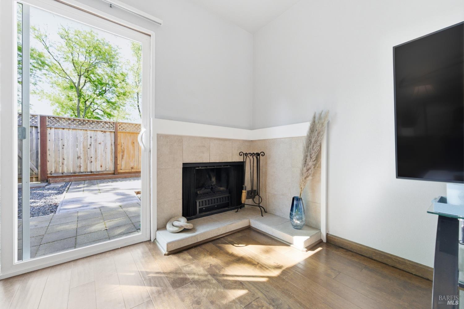 2446 Micawber Lane Santa Rosa, CA 95401 - Photo 11 of 34