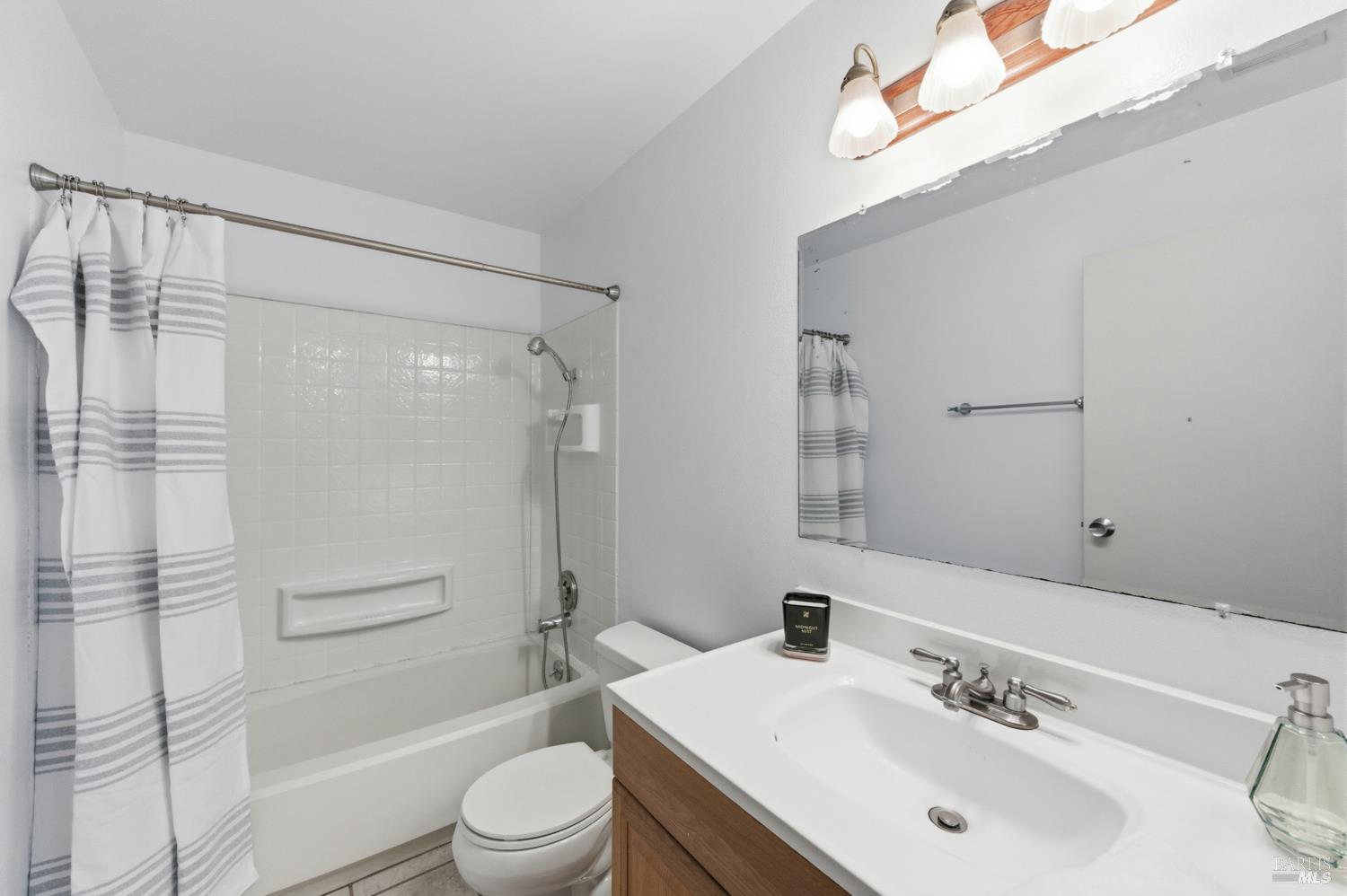 2446 Micawber Lane Santa Rosa, CA 95401 - Photo 13 of 34