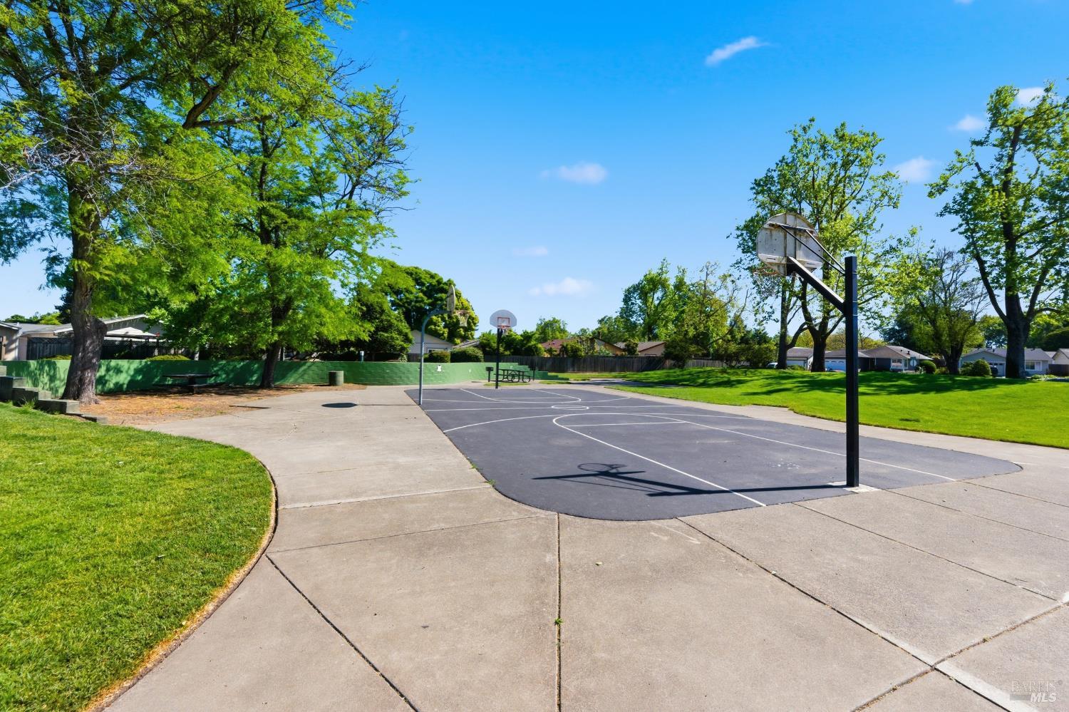 2446 Micawber Lane Santa Rosa, CA 95401 - Photo 24 of 34
