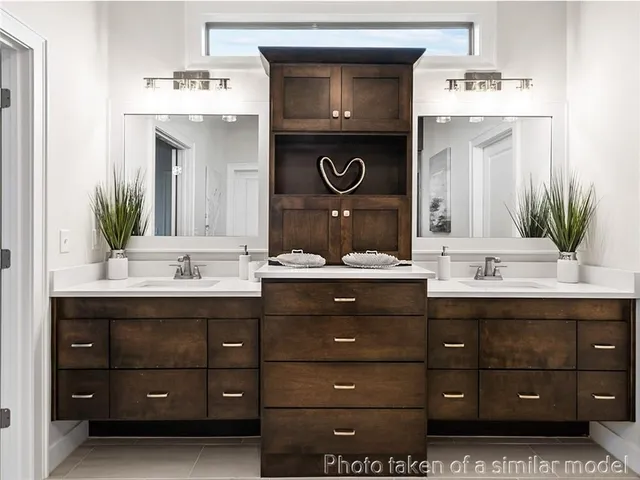 $565,600 | 11595 South Millridge Street, Olathe, KS 66061