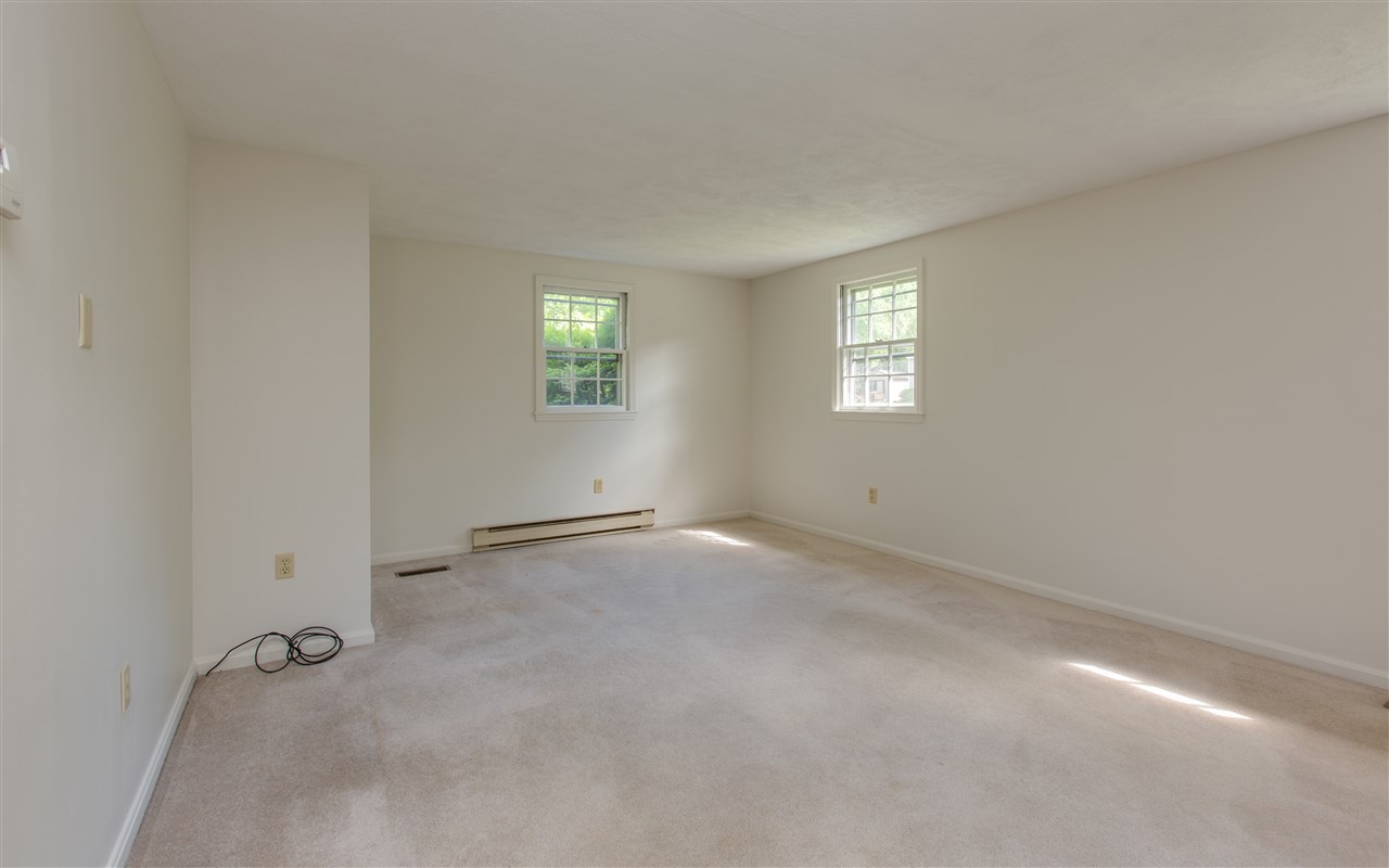 32 Gail Road Merrimack, NH 03054 - Photo 20 of 35